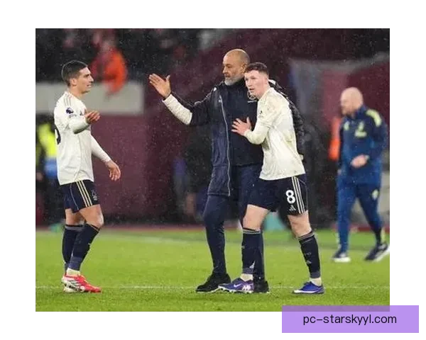 努诺布阵显功铁锤险胜伯顿苦战